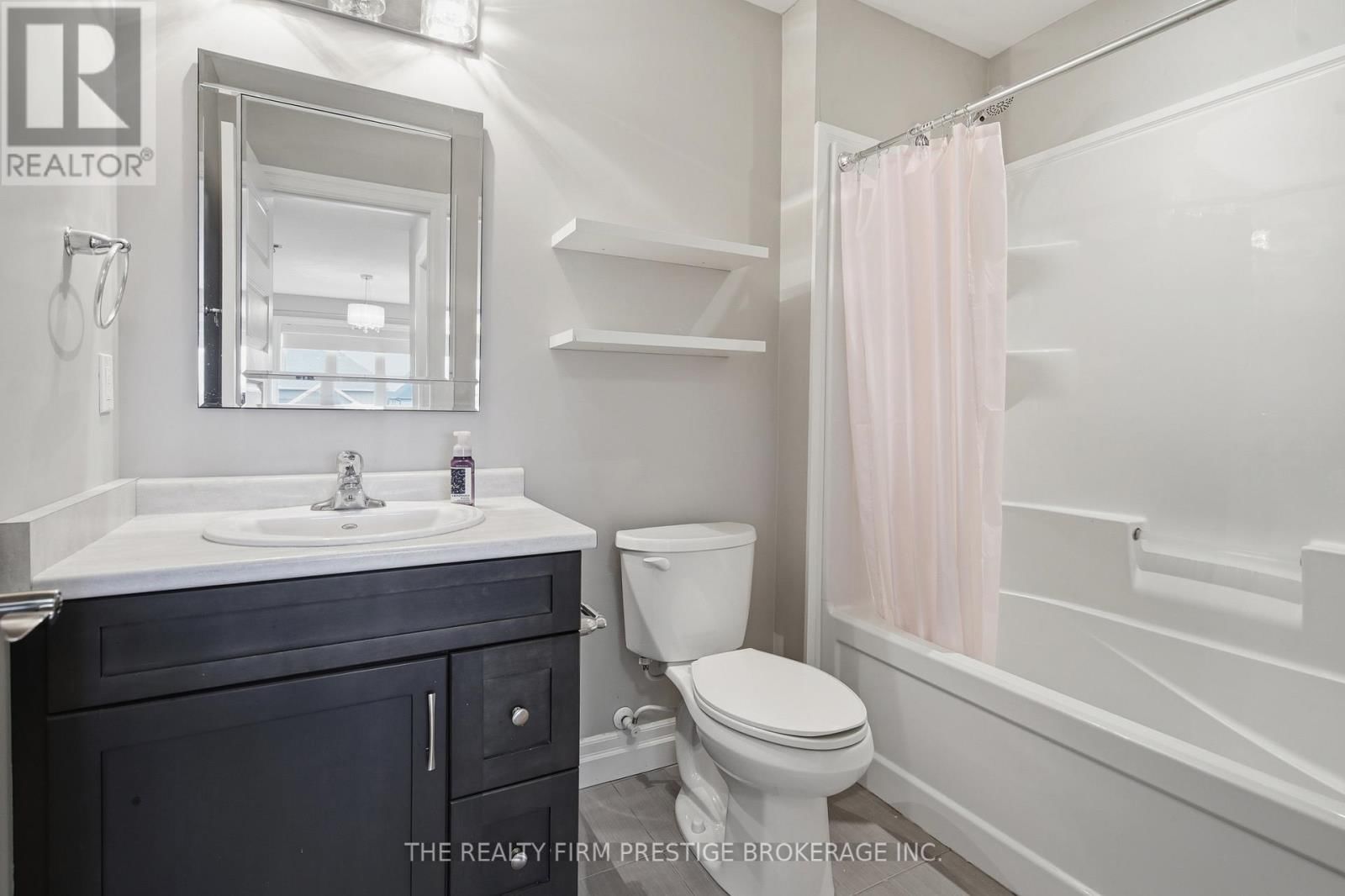 1104 COATES LANE Image 26