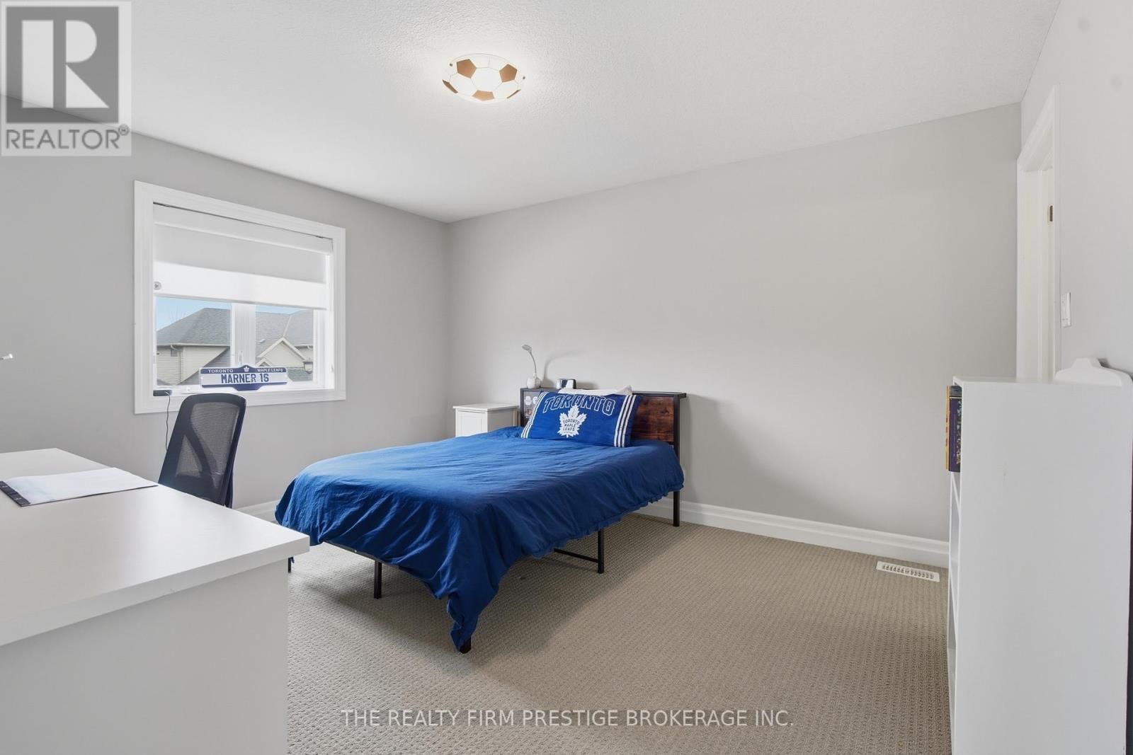 1104 COATES LANE Image 32