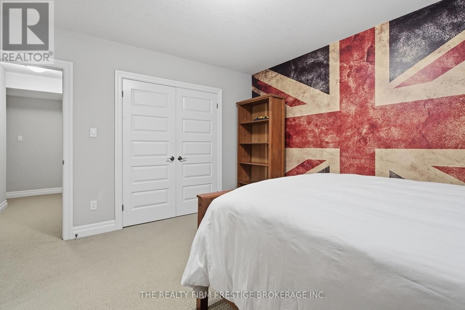 1104 COATES LANE Image 42