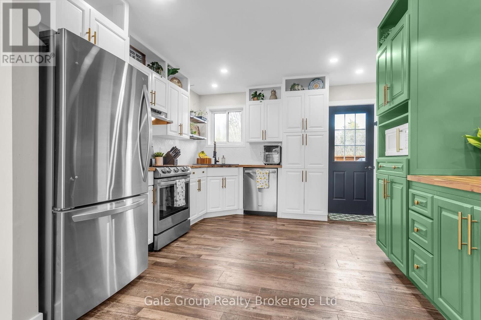 22 LORRAINE AVENUE Image 10