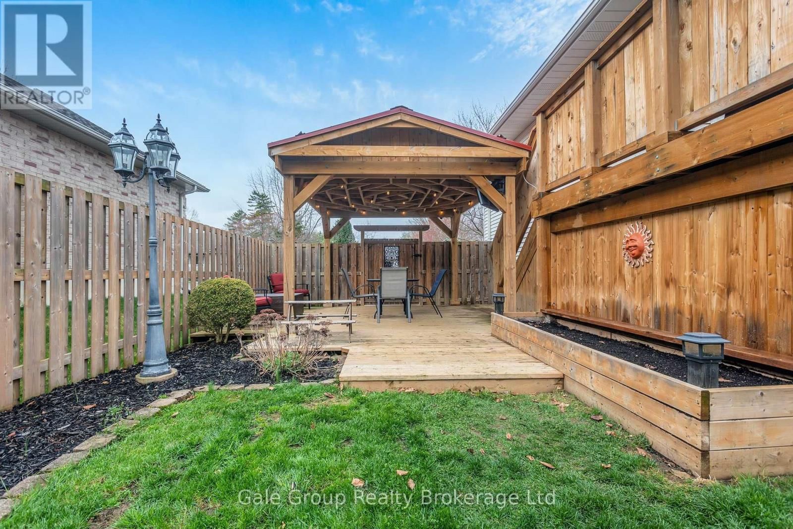 22 LORRAINE AVENUE Image 32