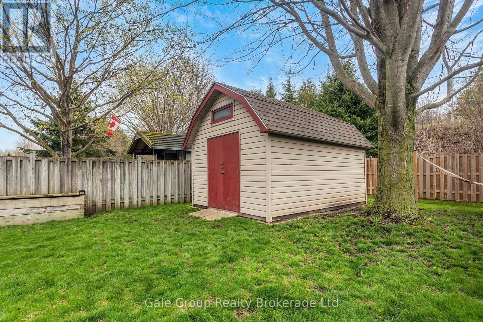 22 LORRAINE AVENUE Image 37