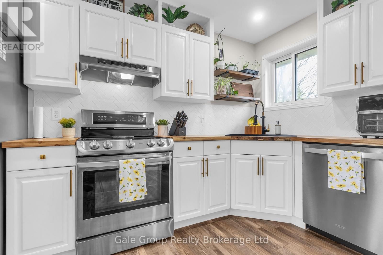 22 LORRAINE AVENUE Image 8