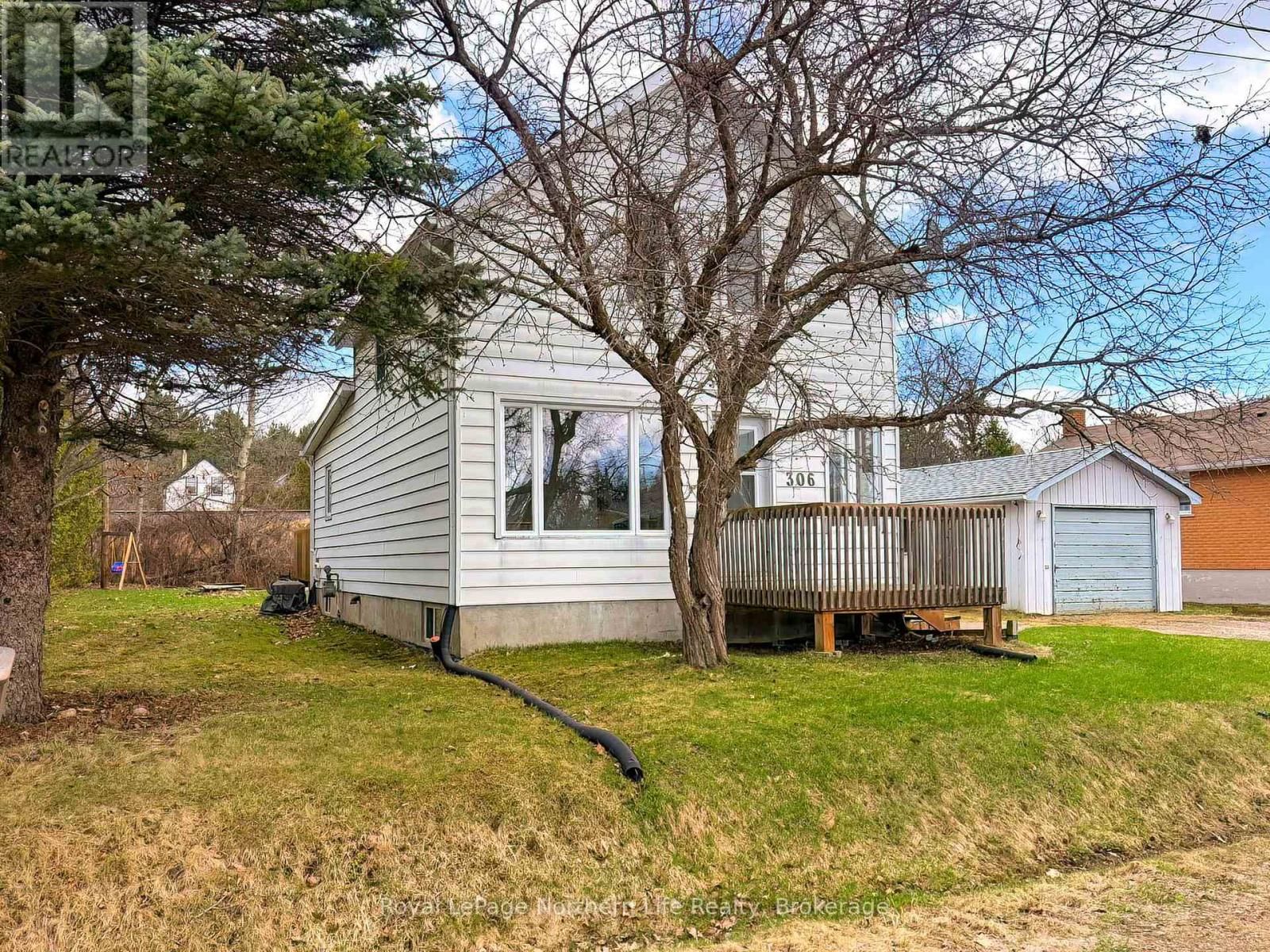 306 SPETZ AVENUE Image 34