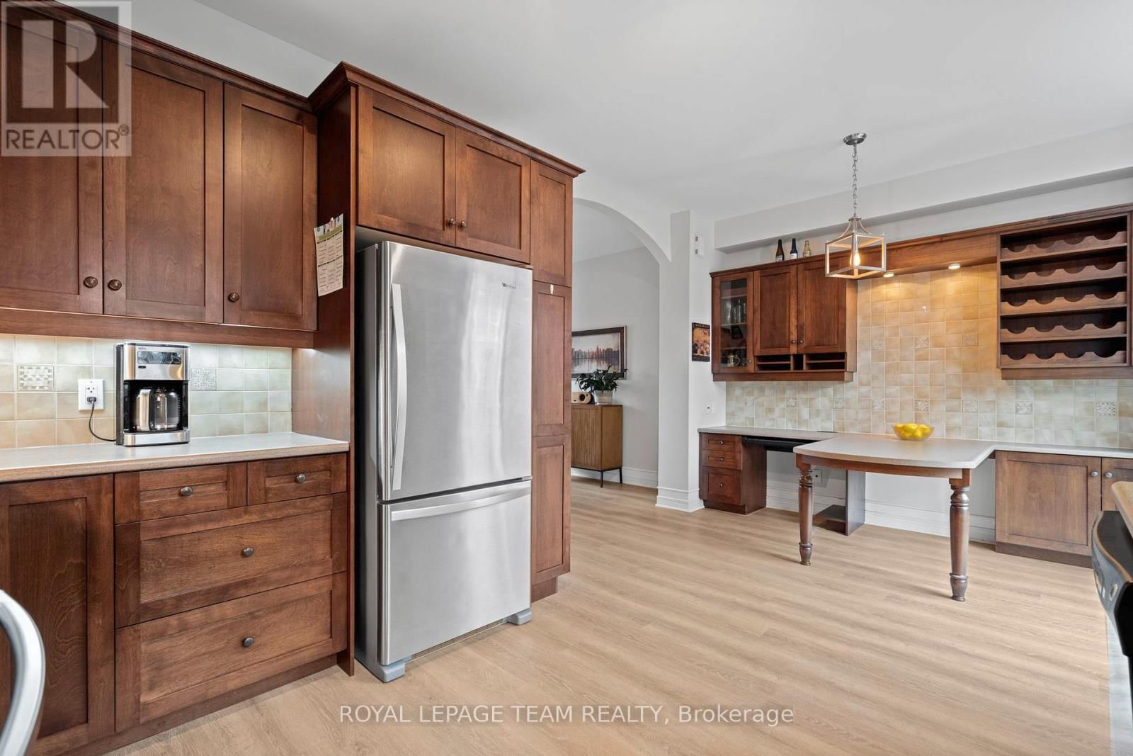 173 WEST VILLAGE PRIVATE Image 16