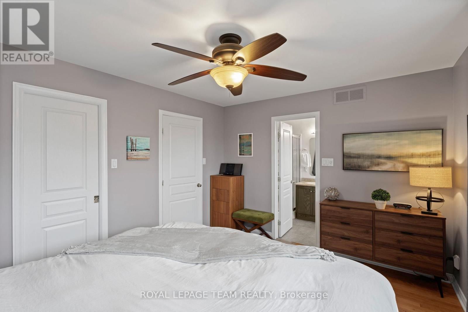 173 WEST VILLAGE PRIVATE Image 22