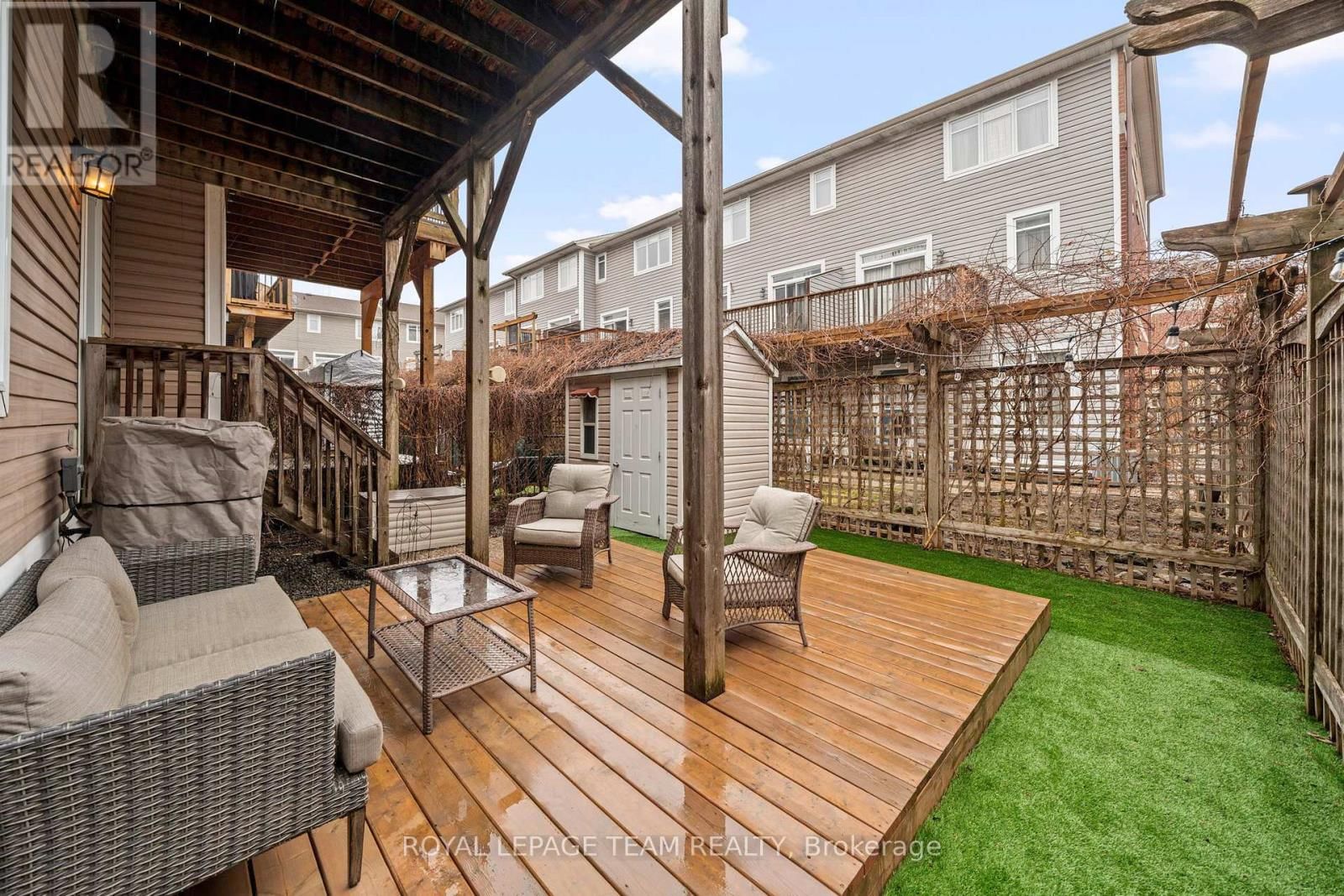 173 WEST VILLAGE PRIVATE Image 32