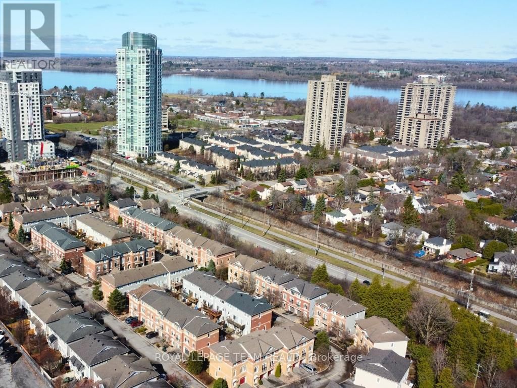 173 WEST VILLAGE PRIVATE Image 37