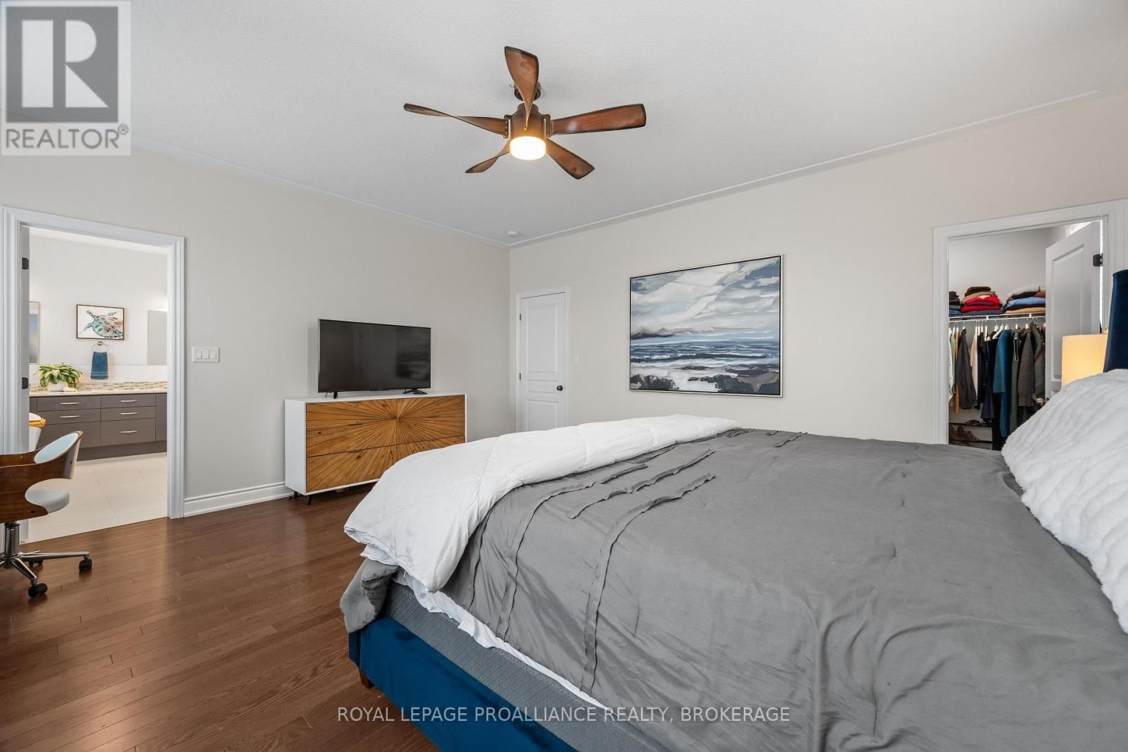 1567 ALBANY DRIVE Image 29