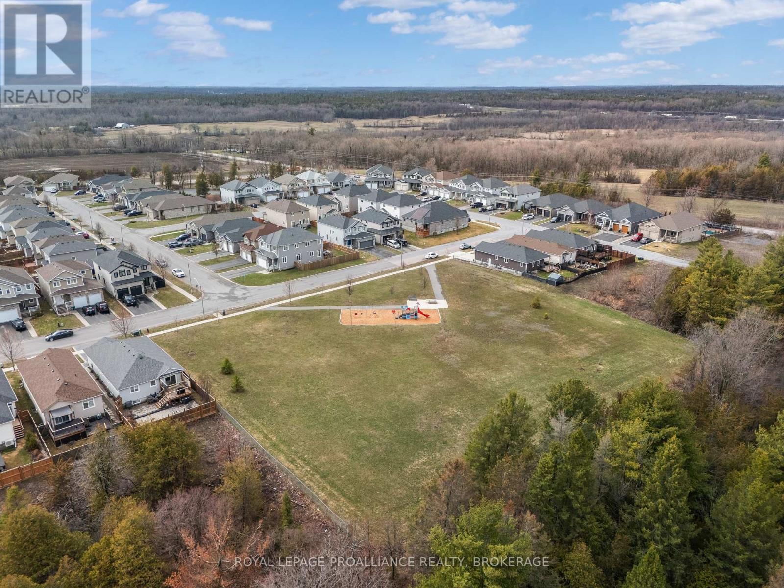 1567 ALBANY DRIVE Image 48