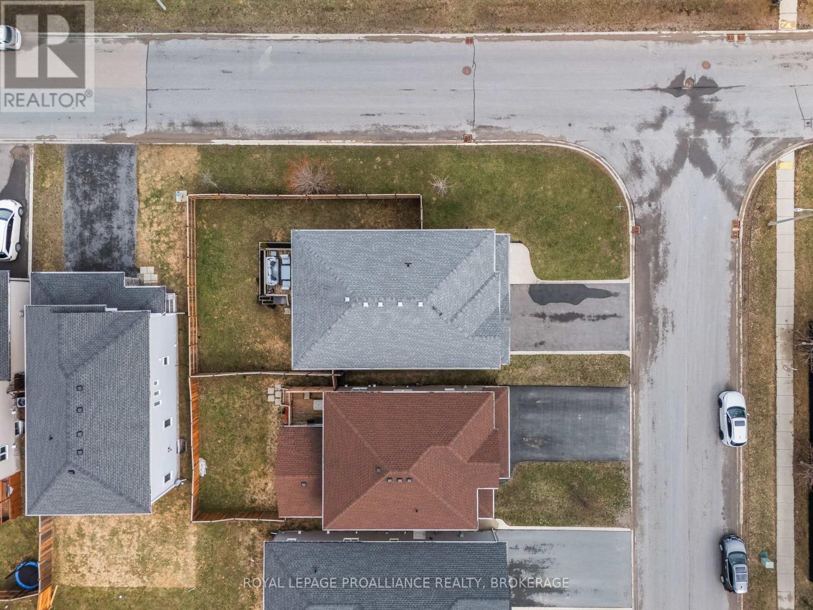 1567 ALBANY DRIVE Image 50