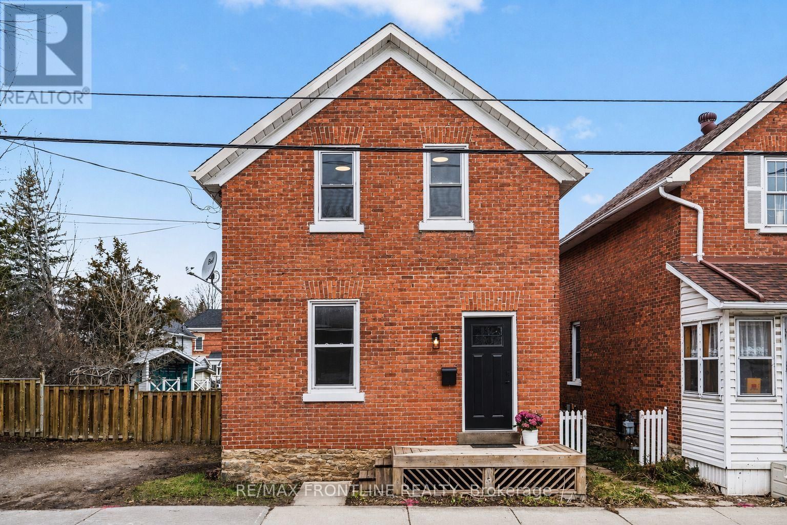 101 PETER STREET Image 2