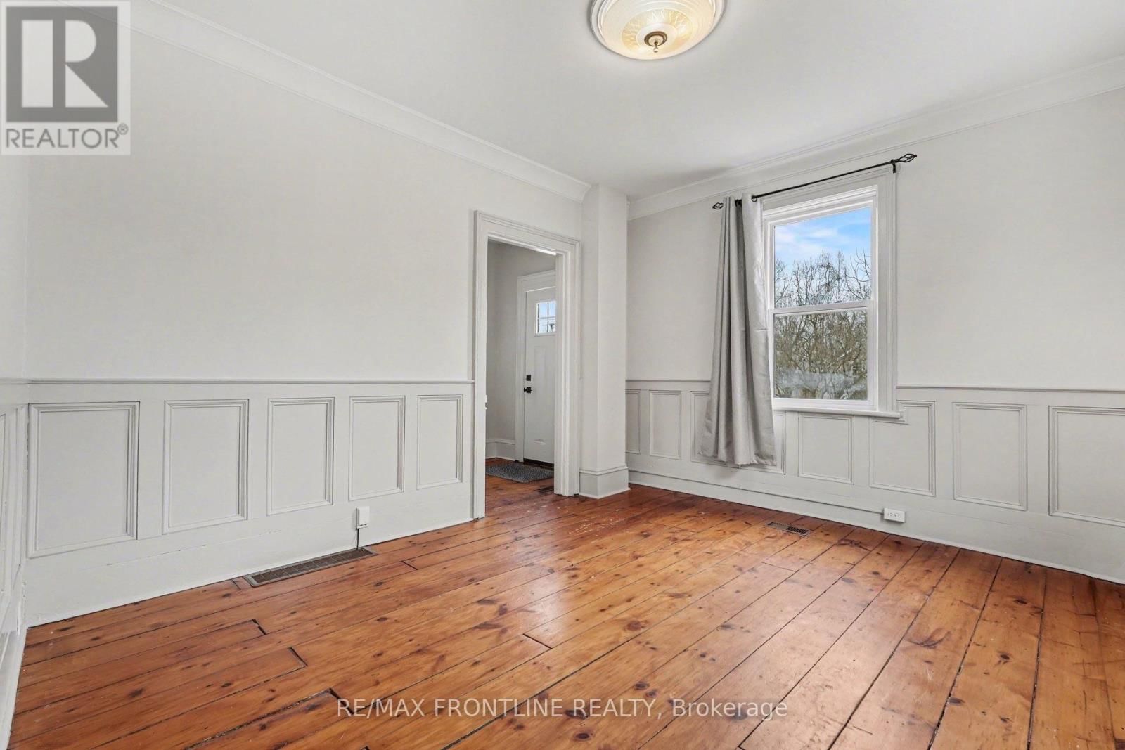 101 PETER STREET Image 8