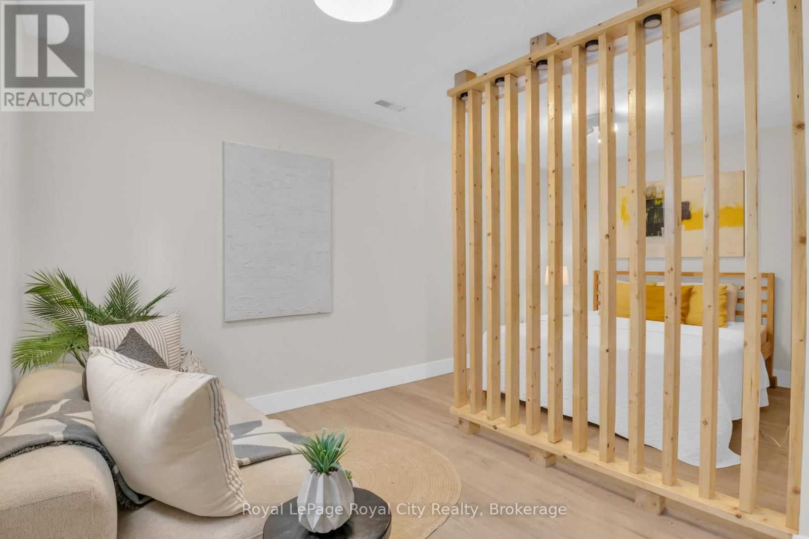 155 STEPHANIE DRIVE Image 33