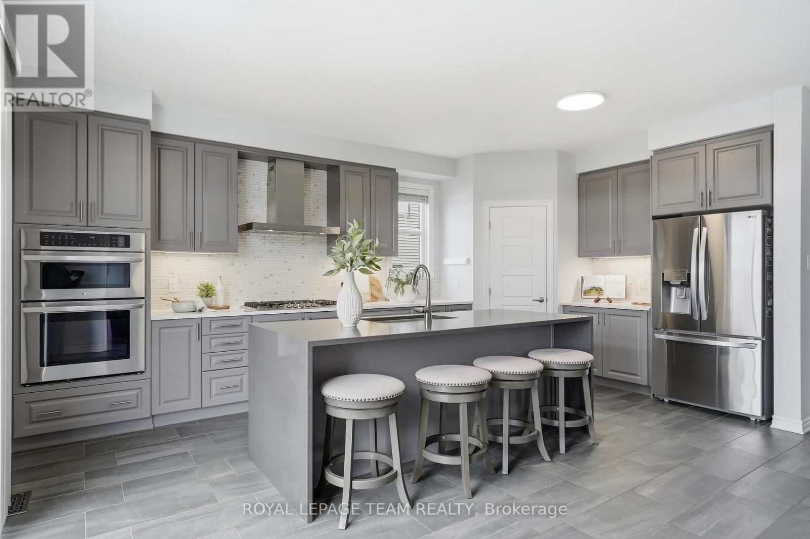 643 RYE GRASS WAY Image 19