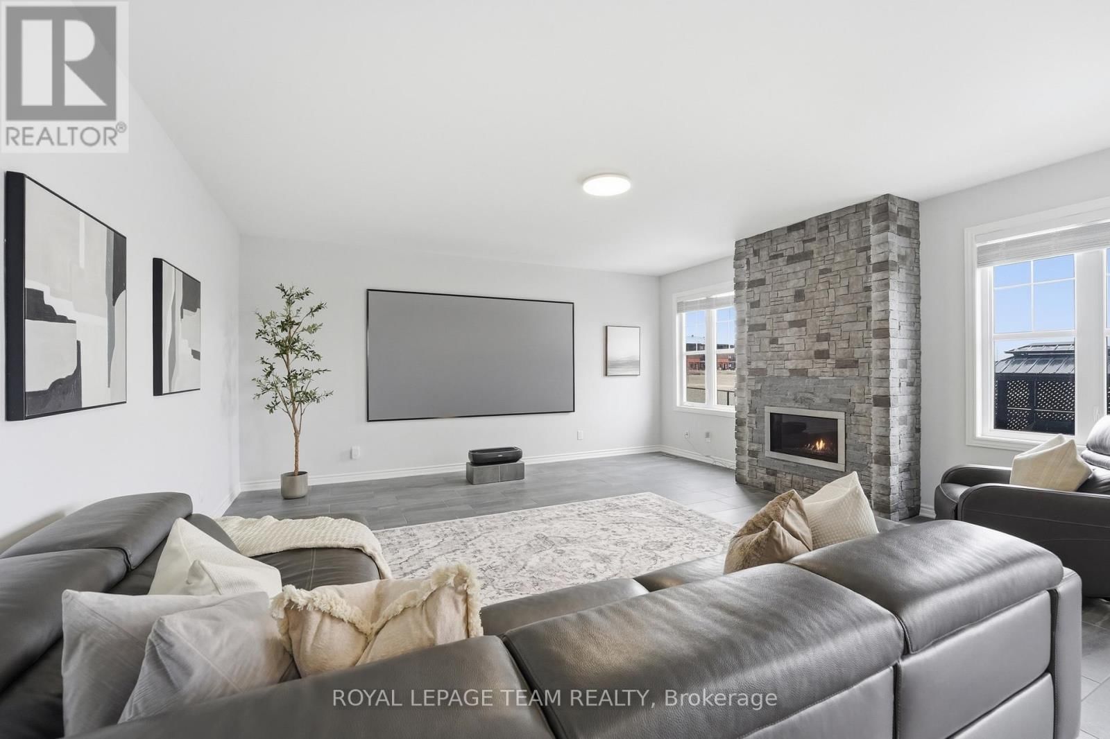 643 RYE GRASS WAY Image 24