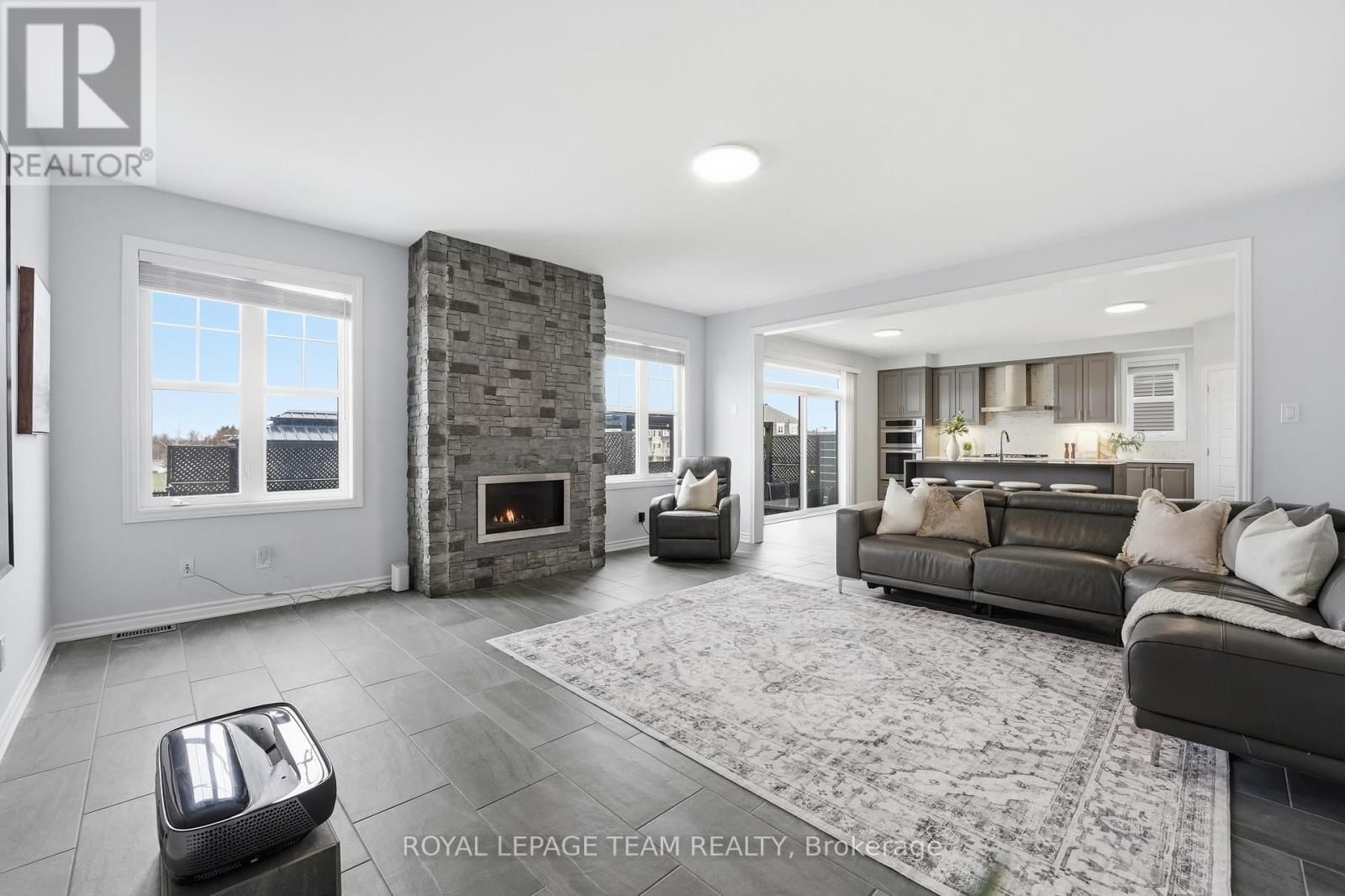 643 RYE GRASS WAY Image 25