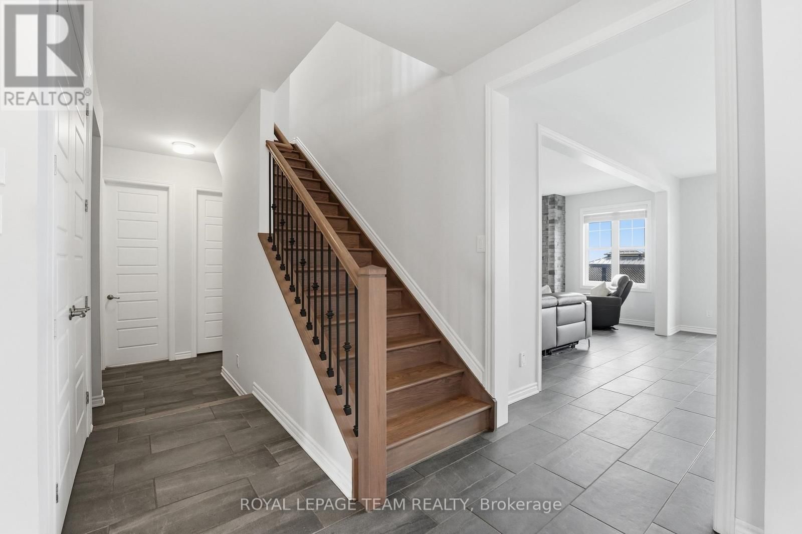 643 RYE GRASS WAY Image 26