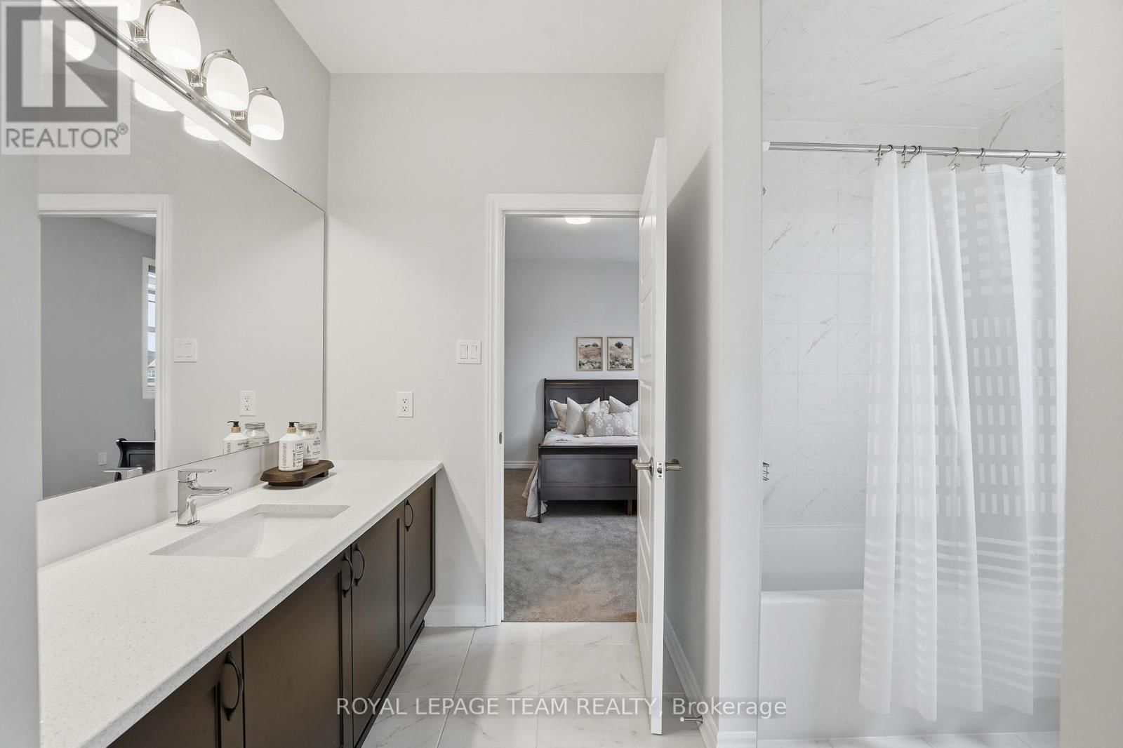 643 RYE GRASS WAY Image 38