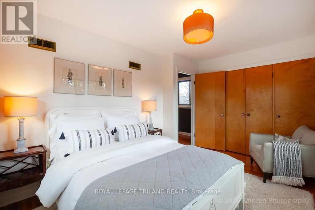 423 MOORE STREET Image 27