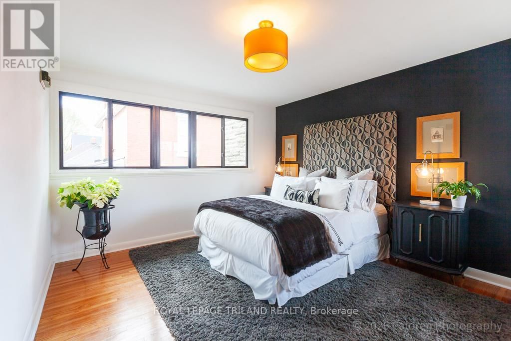 423 MOORE STREET Image 31