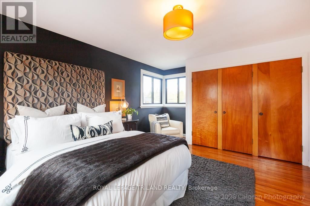 423 MOORE STREET Image 32