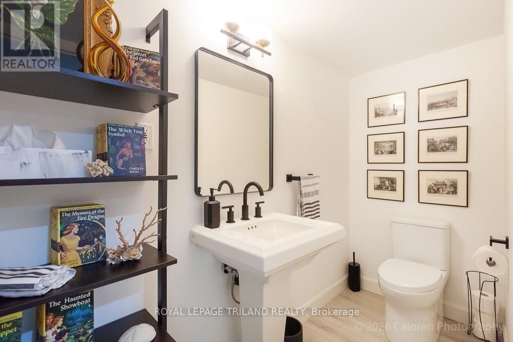 423 MOORE STREET Image 36