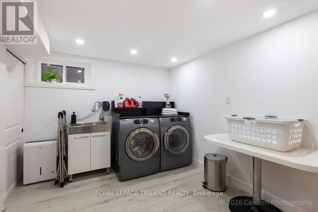 423 MOORE STREET Image 37