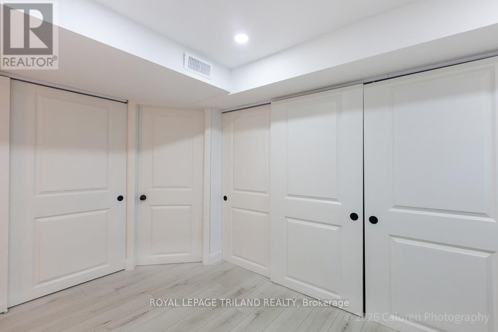 423 MOORE STREET Image 38