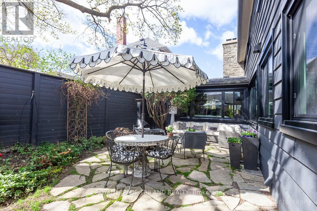 423 MOORE STREET Image 43