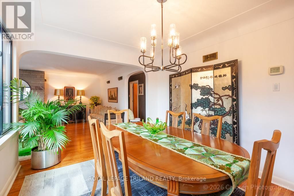 423 MOORE STREET Image 8