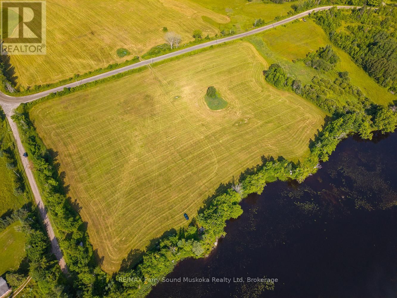 515 BALSAM ROAD Image 10