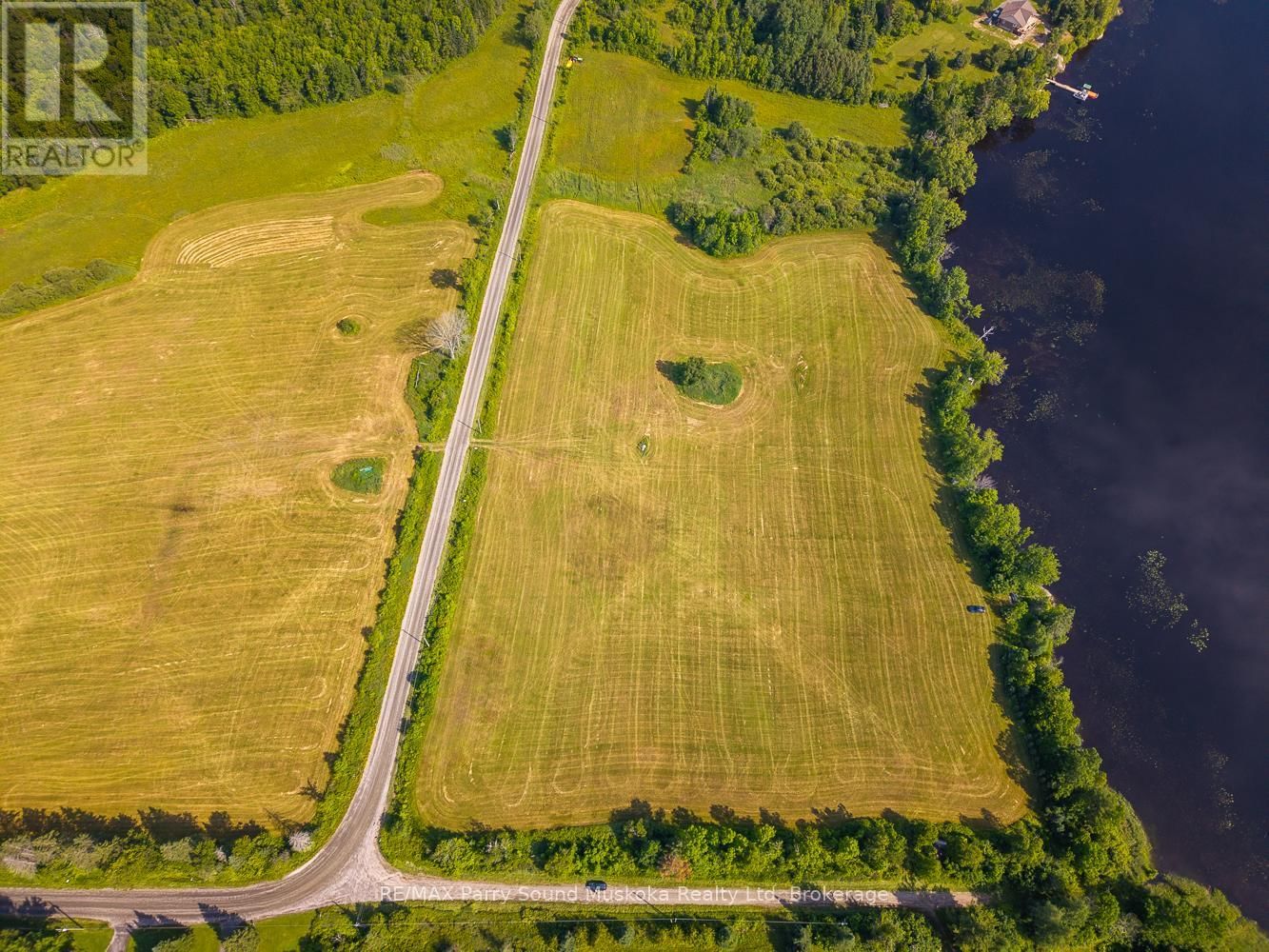 515 BALSAM ROAD Image 11