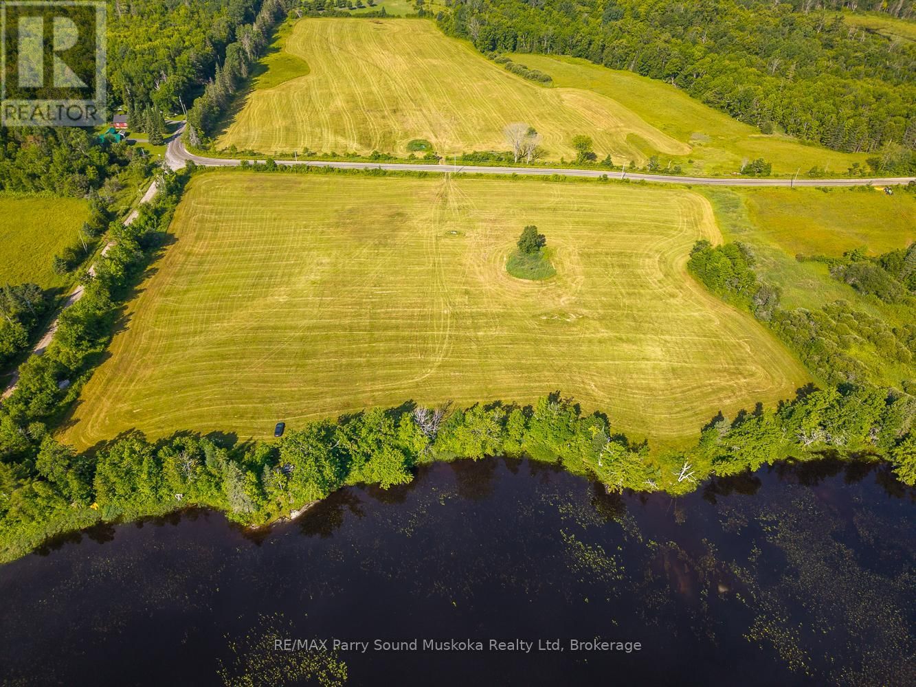 515 BALSAM ROAD Image 13