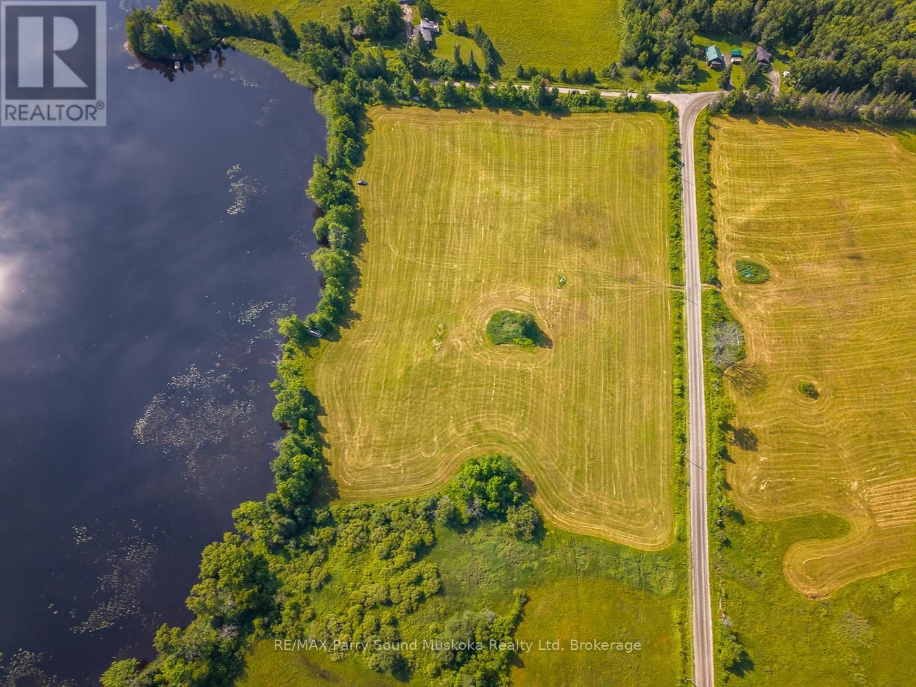 515 BALSAM ROAD Image 15