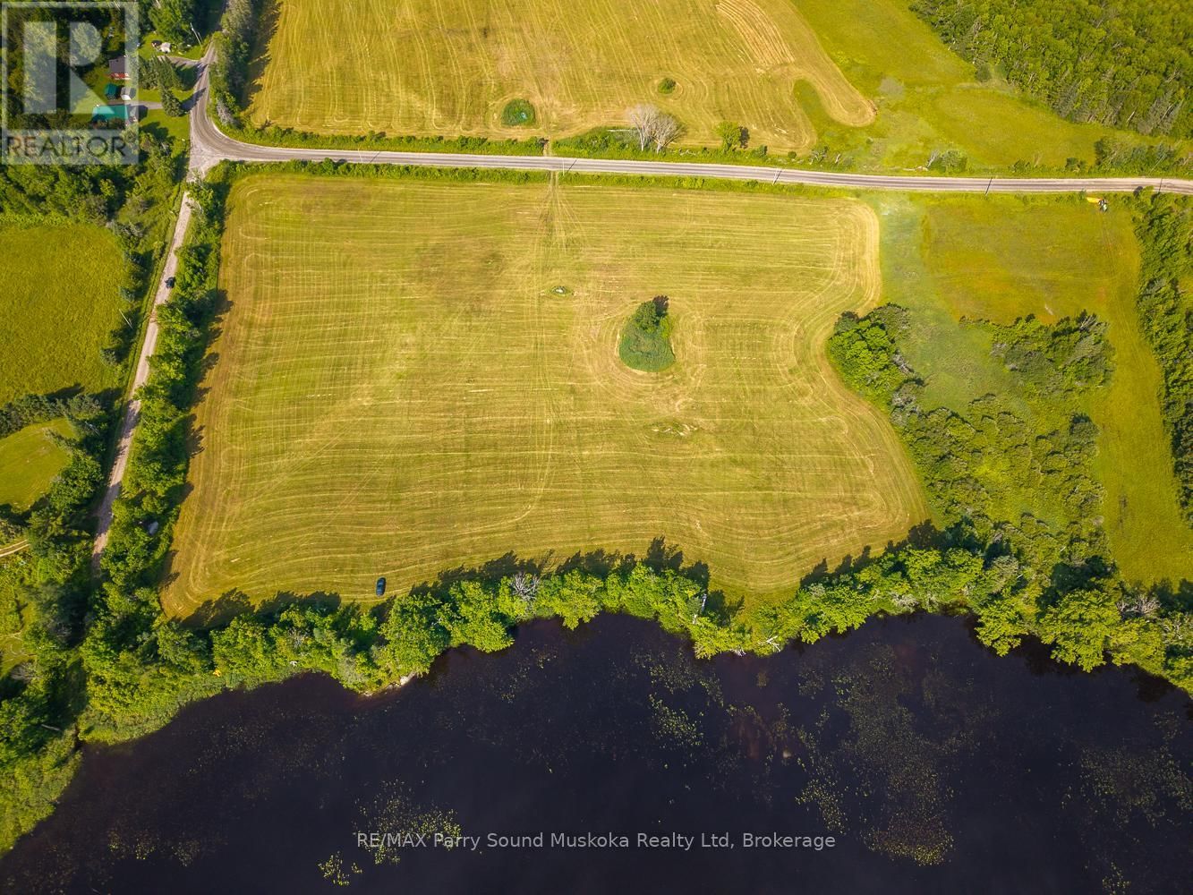 515 BALSAM ROAD Image 7