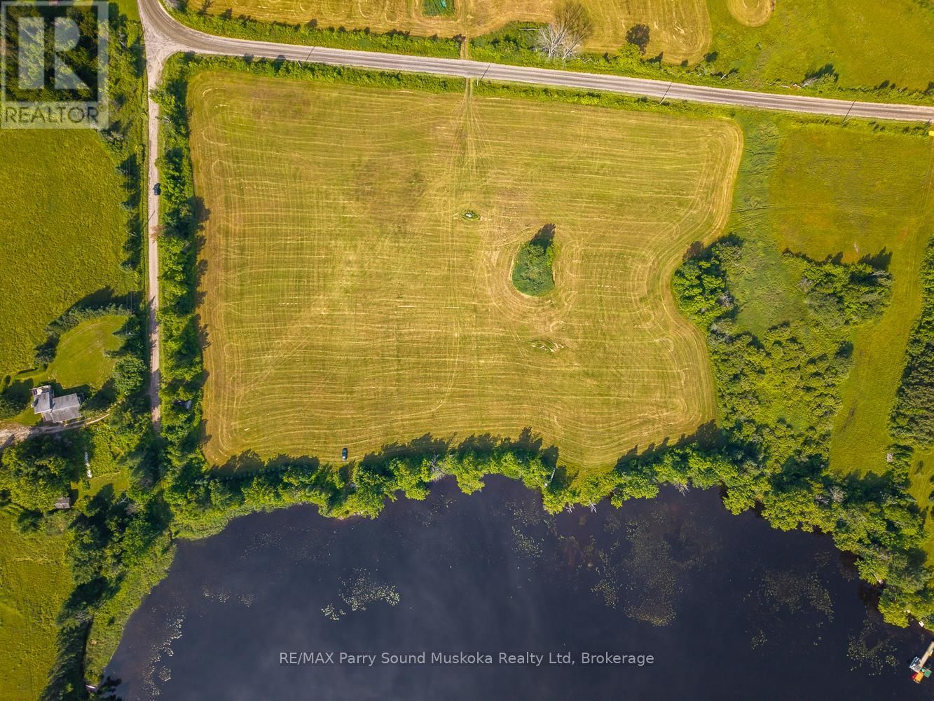 515 BALSAM ROAD Image 8