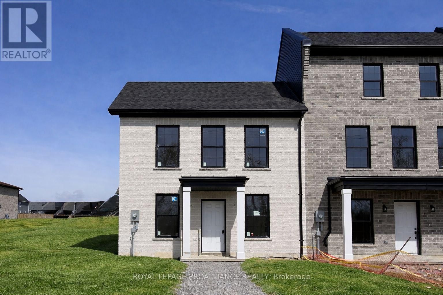 914 KERR STREET WEST Image 2