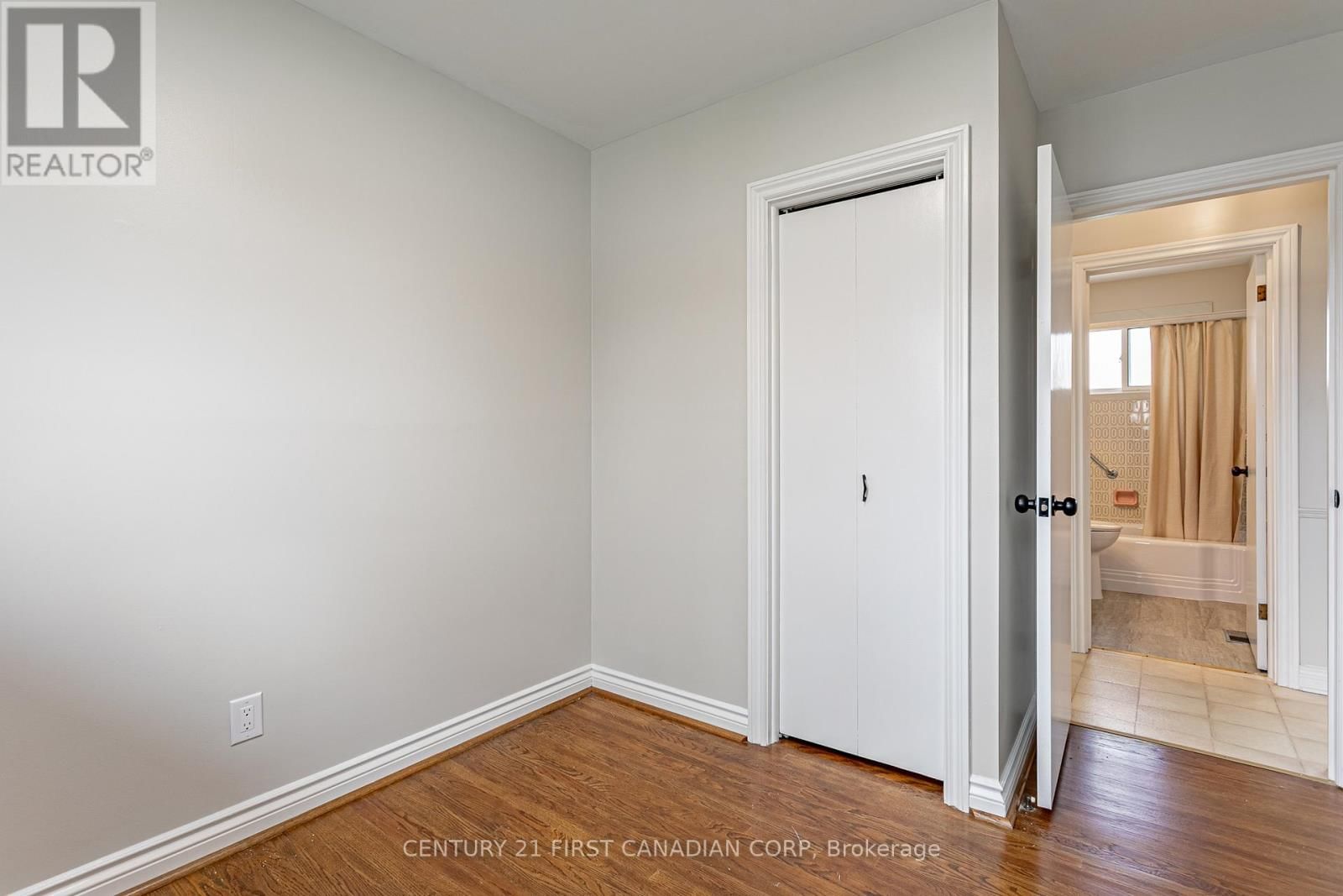 256 SOUTHCREST DRIVE Image 20