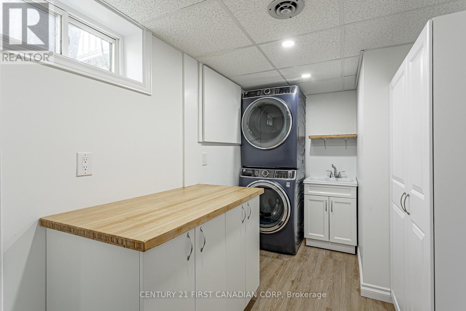 256 SOUTHCREST DRIVE Image 30