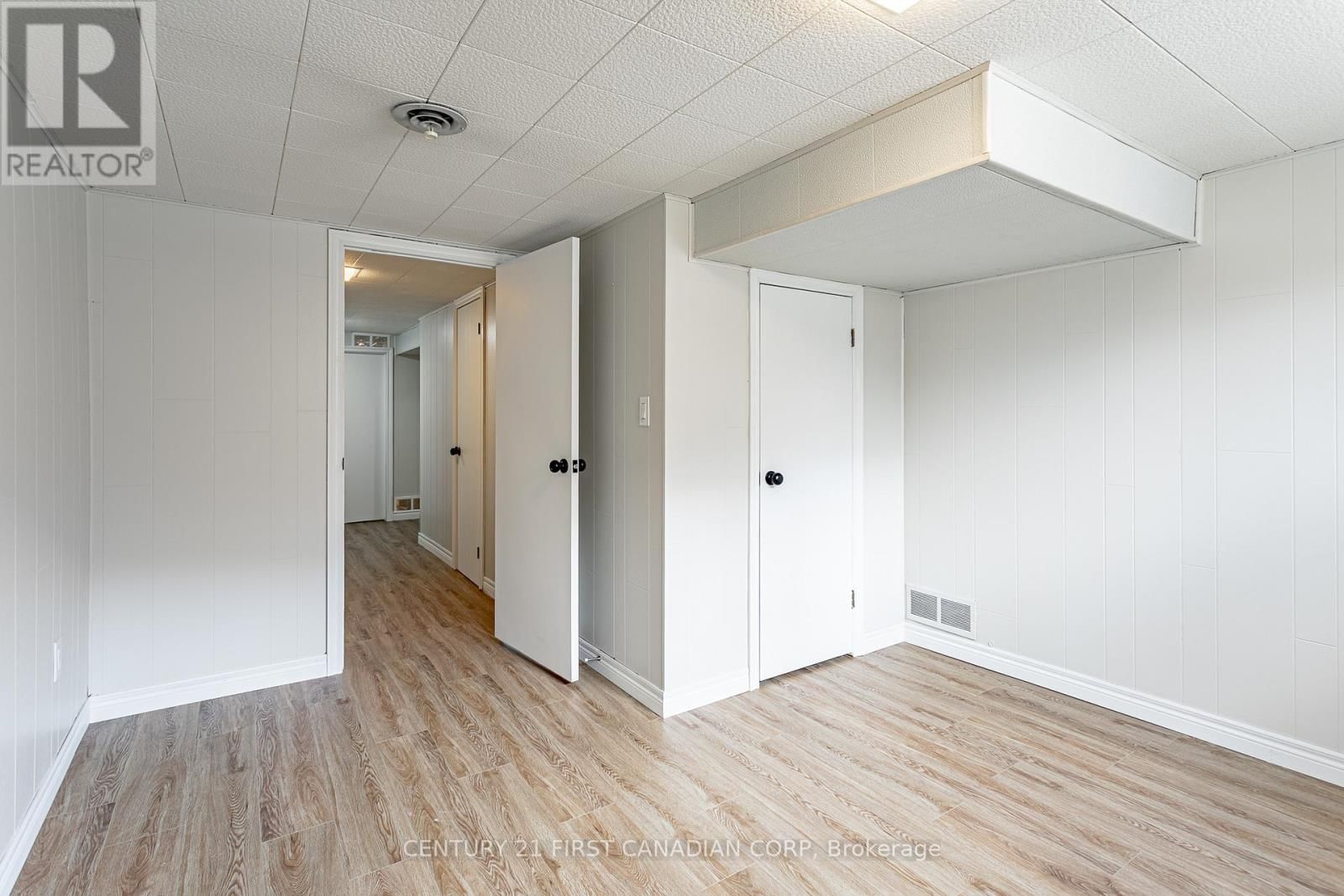 256 SOUTHCREST DRIVE Image 36