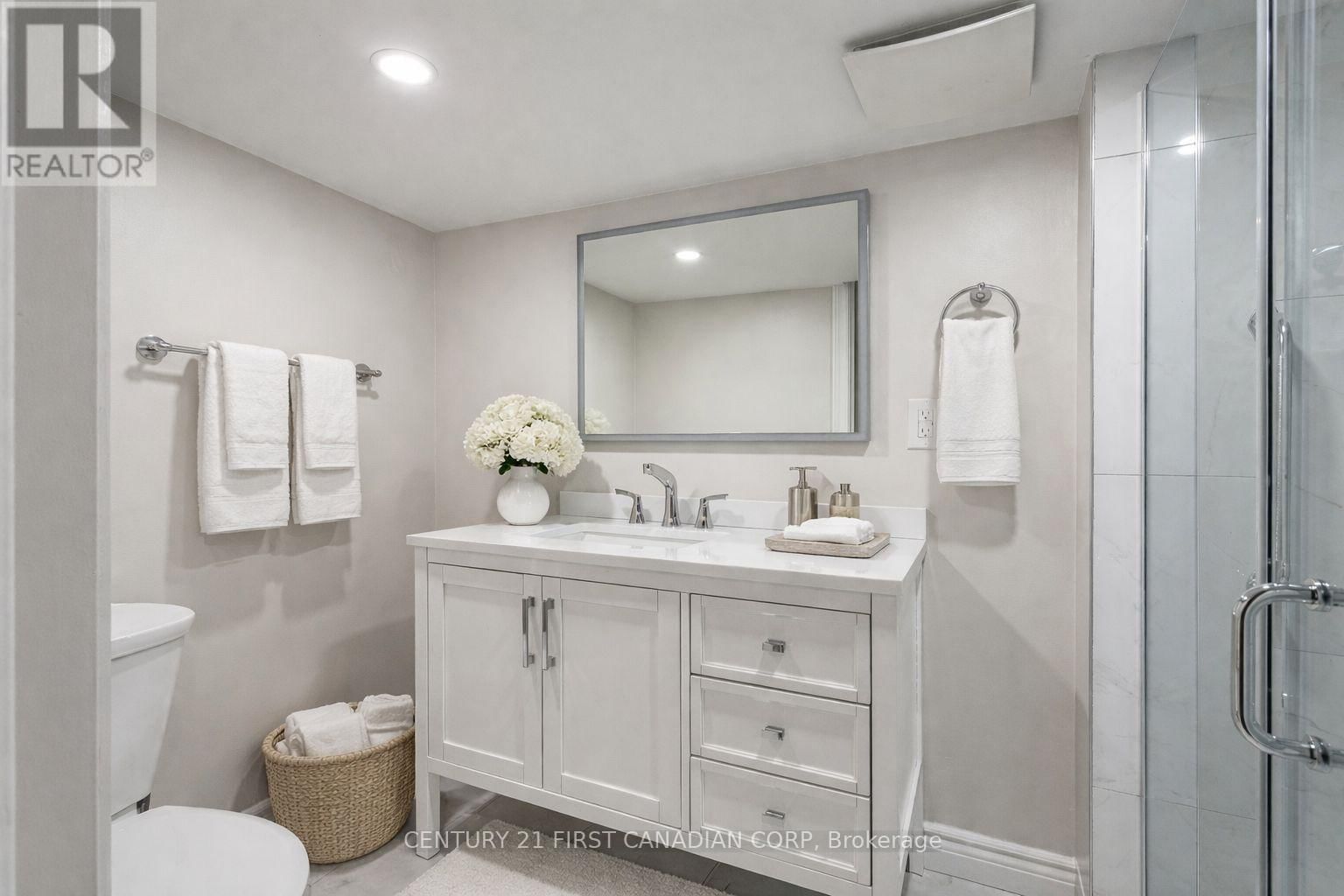 256 SOUTHCREST DRIVE Image 37