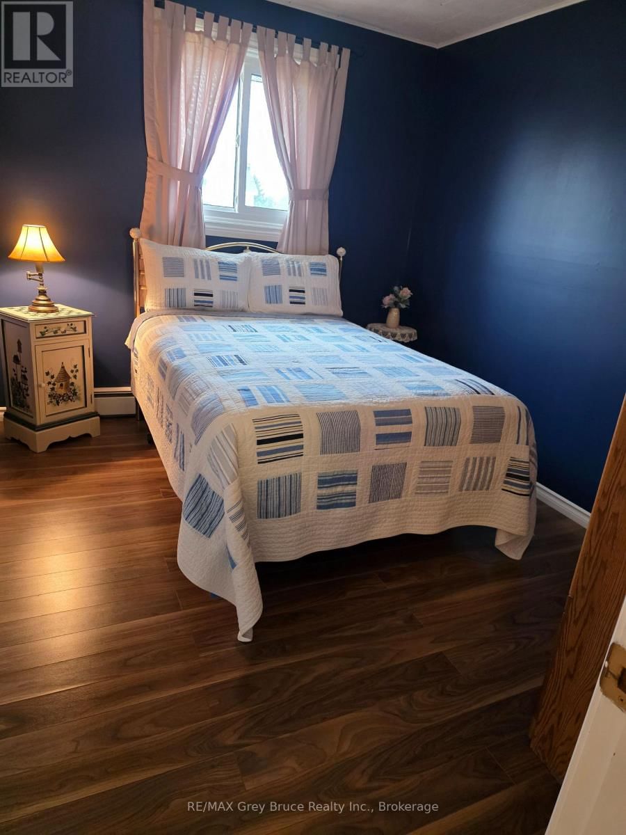 32 GARAFRAXA STREET Image 14