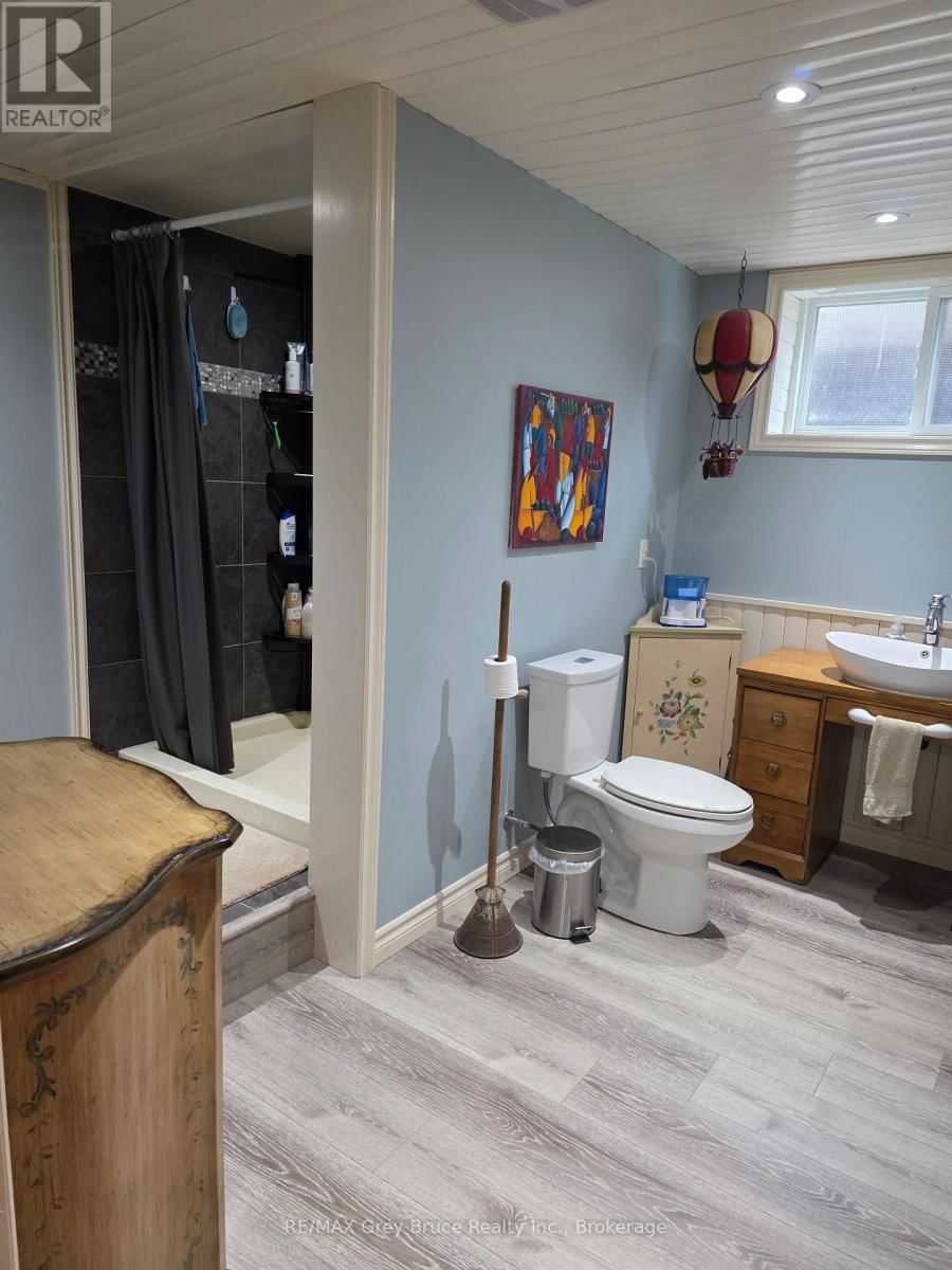 32 GARAFRAXA STREET Image 25