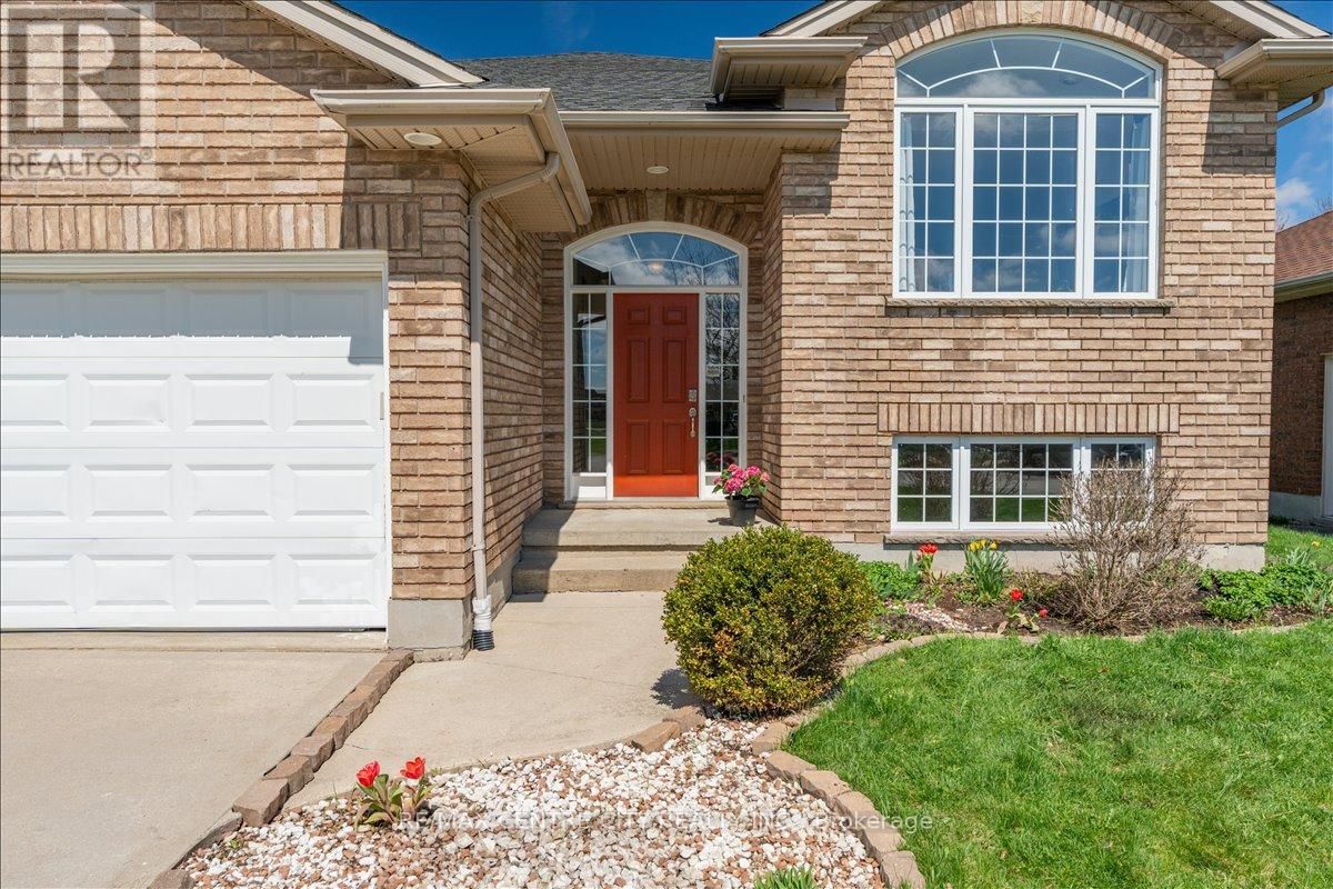 71 MIDDLESEX DRIVE Image 4