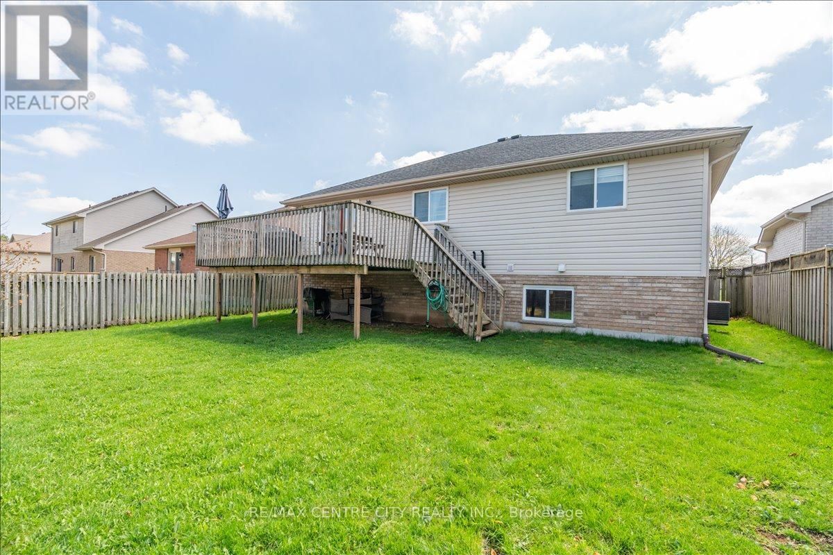 71 MIDDLESEX DRIVE Image 41