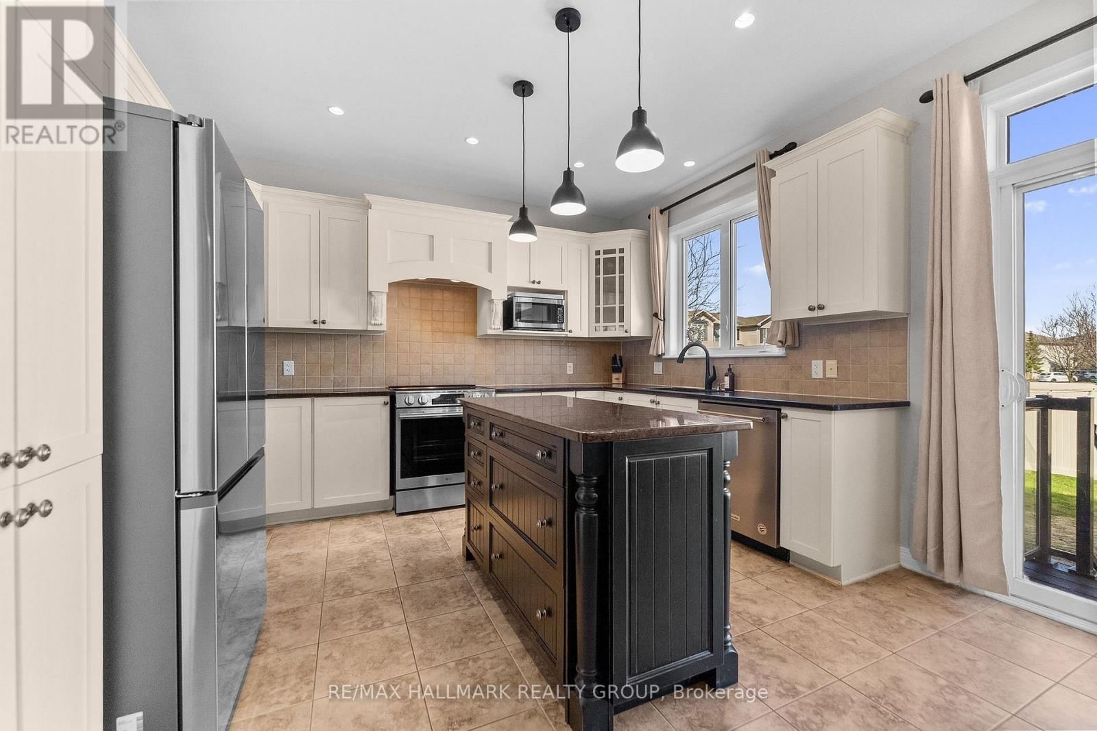 1965 MONTMERE AVENUE Image 15