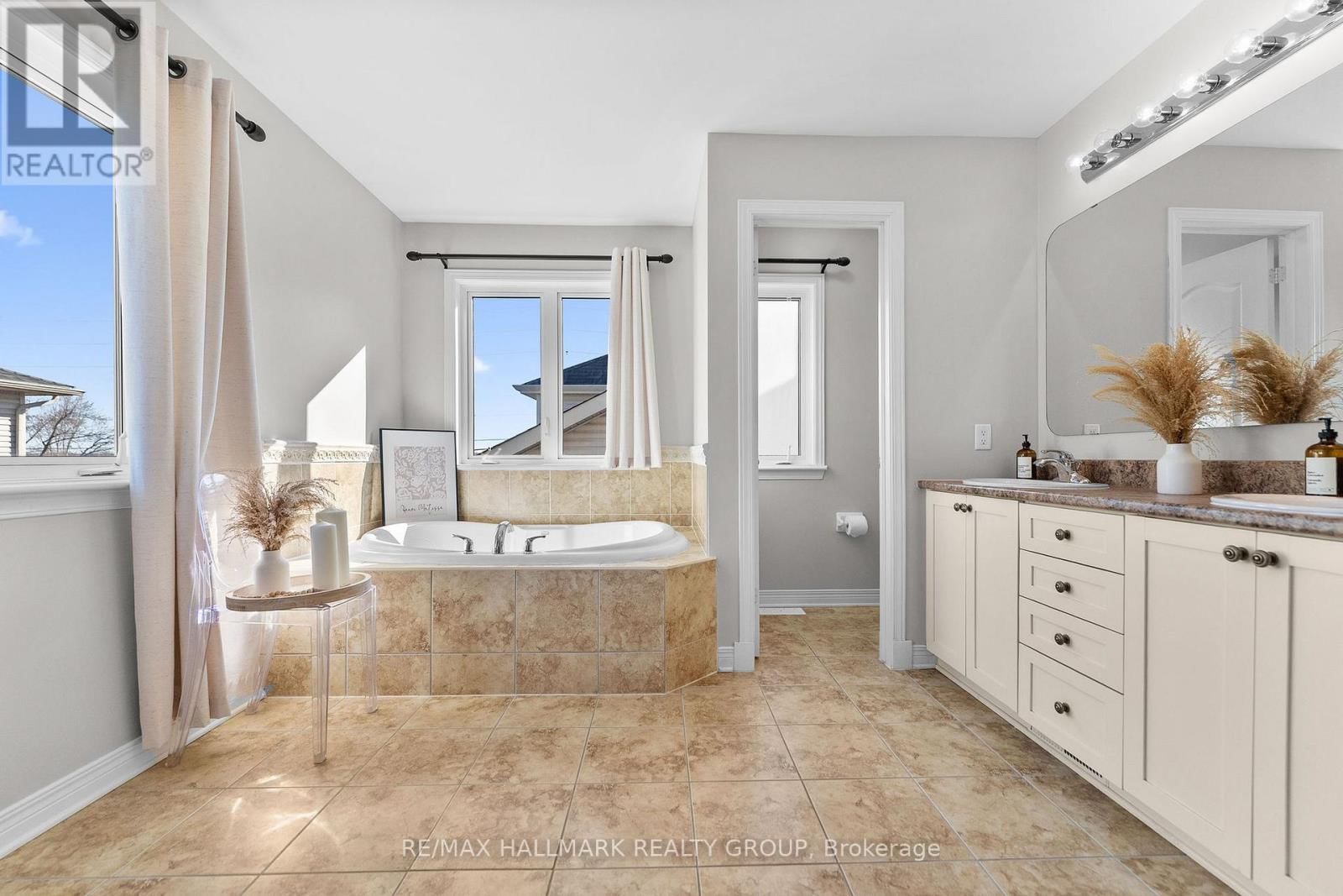 1965 MONTMERE AVENUE Image 31