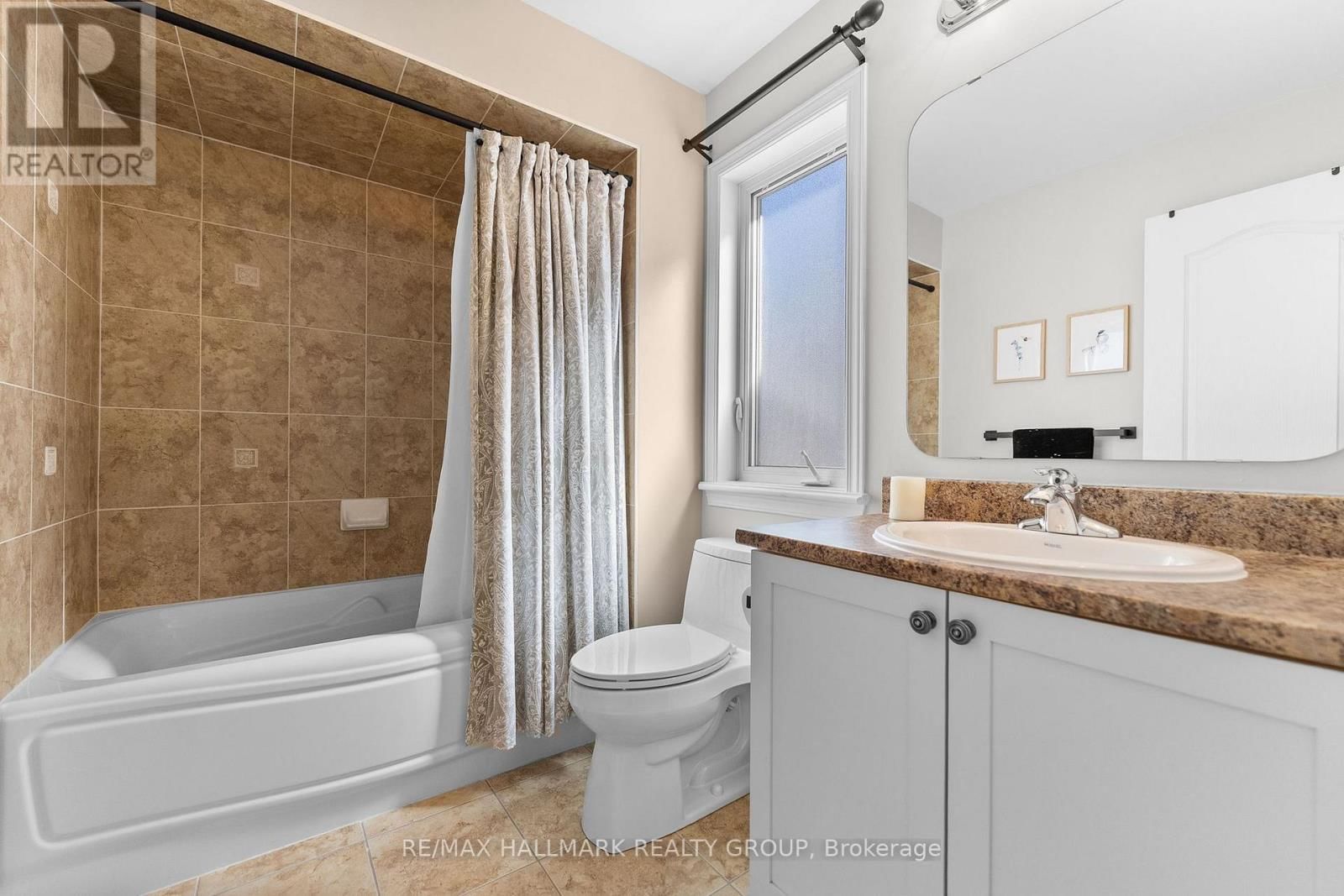 1965 MONTMERE AVENUE Image 39