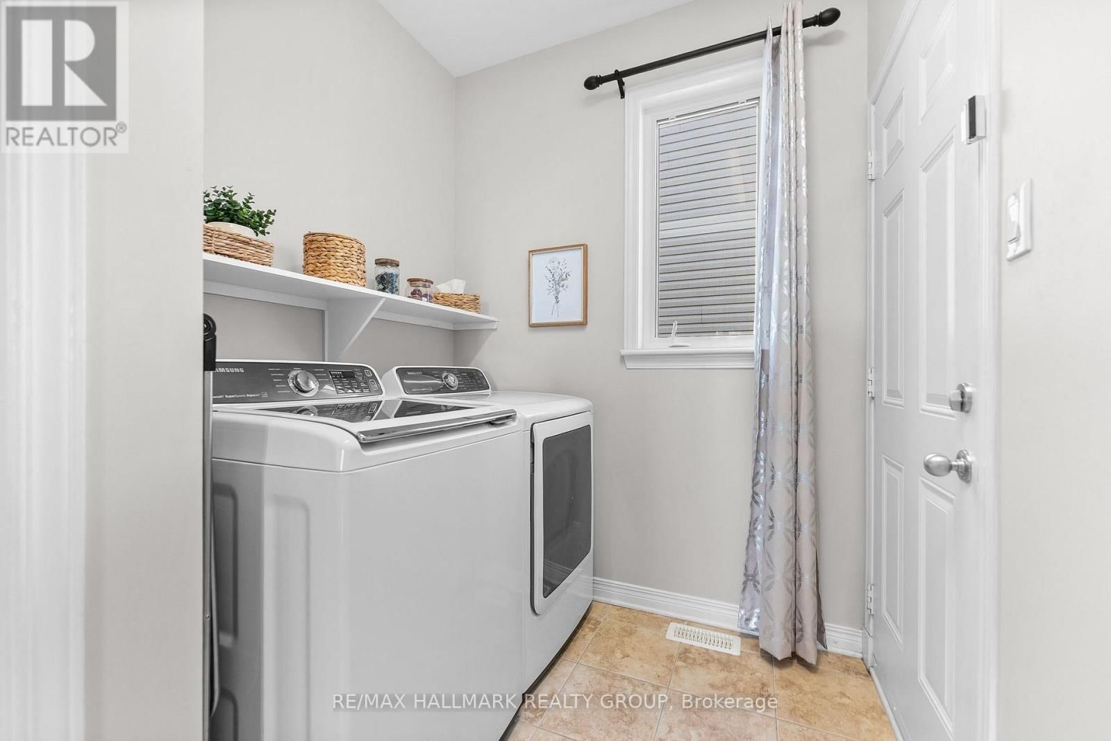 1965 MONTMERE AVENUE Image 42